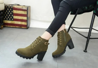 MONTANA – Stivaletti con Tacco e Fibbia