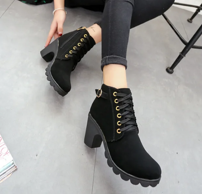 MONTANA – Stivaletti con Tacco e Fibbia