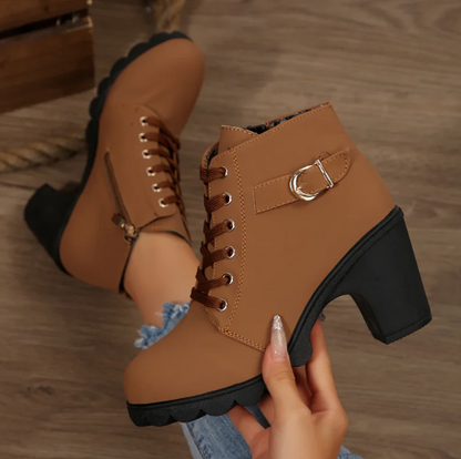 MONTANA – Stivaletti con Tacco e Fibbia